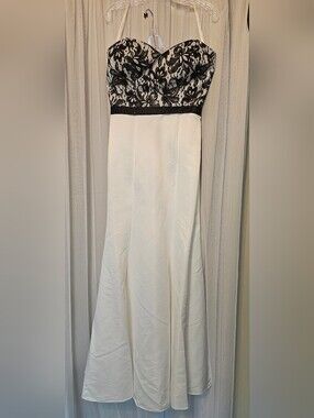 Envious Couture Strapless Black & White Lace Evening Gown Size 10